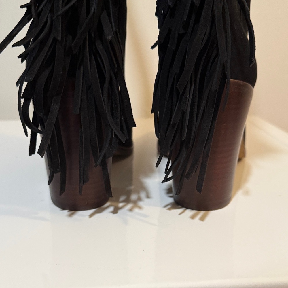 Gianni Bini Women's Black Suede Knee High Fringe Boots Size 8 - Picture 5 of 16